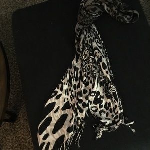 Animal Print Scarf w/Fringe